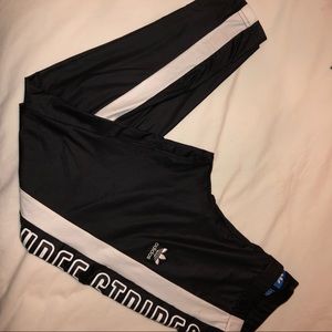 Adidas leggings